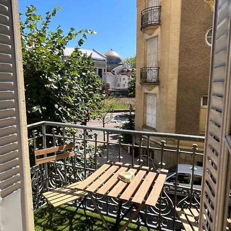 Appartement Calme Avec Balcons & Vue Sur Thermes Vichy Exterior foto