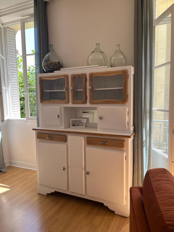 Appartement Calme Avec Balcons & Vue Sur Thermes Vichy Exterior foto