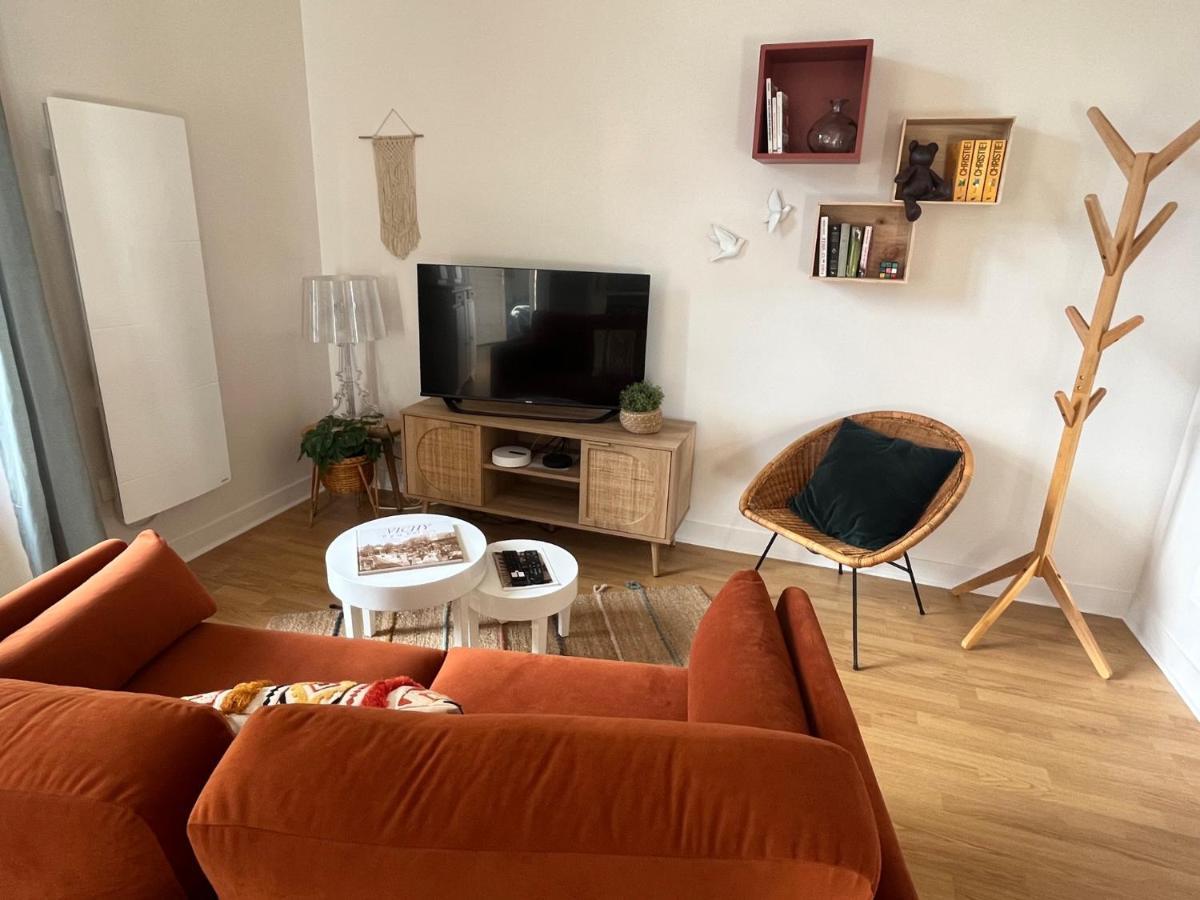 Appartement Calme Avec Balcons & Vue Sur Thermes Vichy Exterior foto
